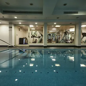 Avalon Courtyard Hotel